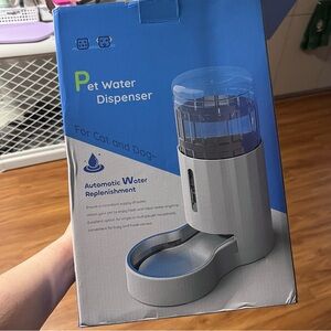 Pet Water Dispenser - Gray and Clear Automatic Waterer